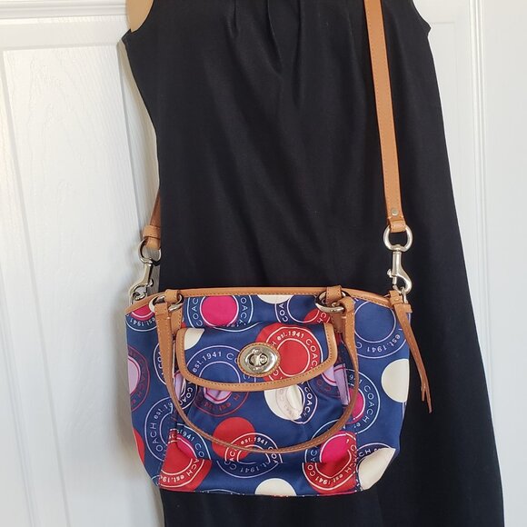 COACH SIGNATURE MULTICOLORED  CANVAS AND LEATHER CROSSBODY HAND BAG. N:L0926-F14 - Picture 11 of 11